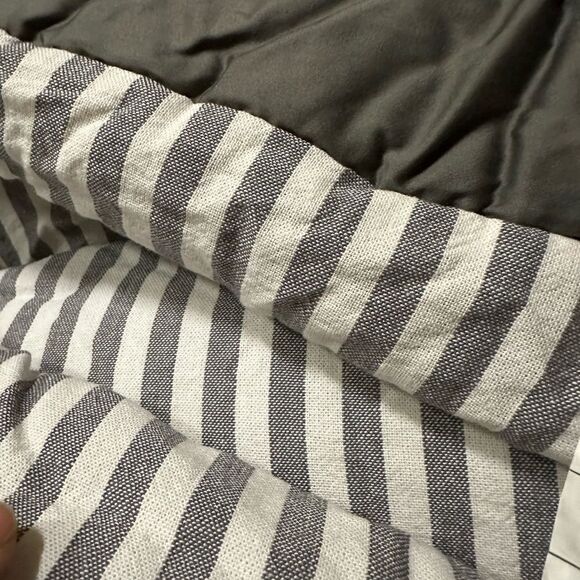 Casaluna heavyweight linen blend full queen comforter grey/white stripe - Picture 8 of 11